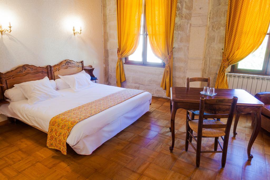 Auberge Du Pont Romain Sommières Oda fotoğraf
