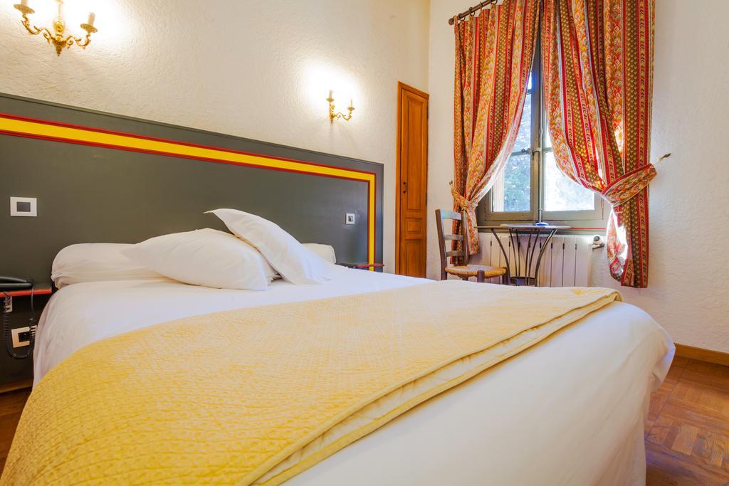 Auberge Du Pont Romain Sommières Oda fotoğraf